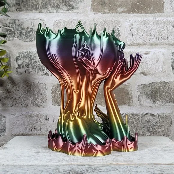 Melting Woman Planter  | Home Decor  | Unique Gift | 3D Printed - Picture 8 of 15